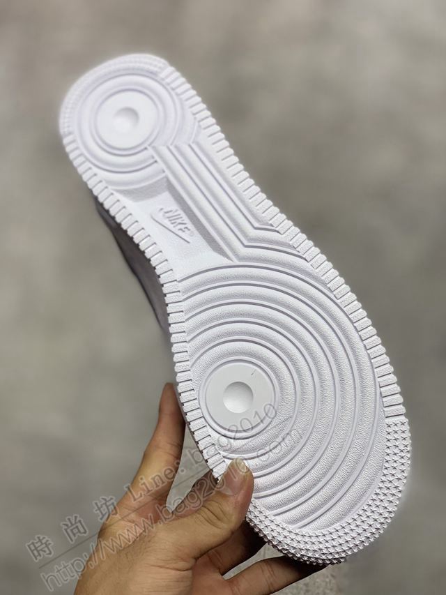 Nike男鞋 耐克空軍高幫絲綢拼接 空軍版型男板鞋 Nike氣墊鞋  hdx13240